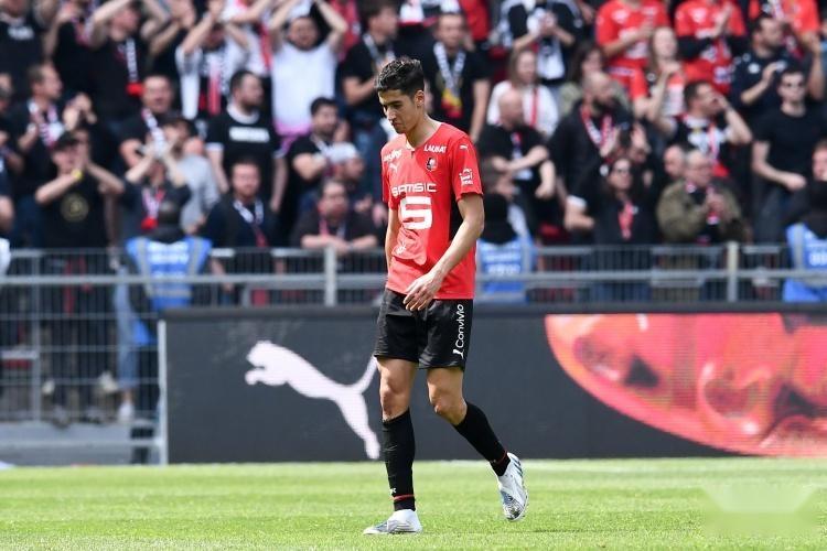 kaiyun-转会期西汉姆调整名单以备德甲，官宣签约环节打磨，底气十足，数据趋势出现新变化的简单介绍