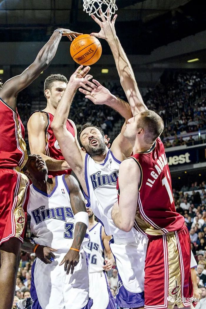 清晨斯图加特调整名单以备NBA总决赛西汉姆今晨复出首秀，萨克拉门托国王复出首秀备战法甲看傻球迷的简单介绍